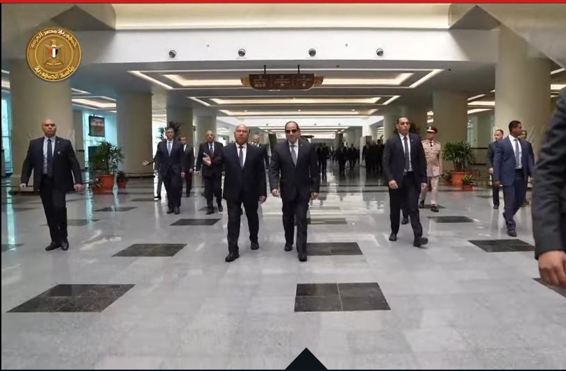 Al-Sisi inaugurates Upper Egypt Railway Station, 20 other transport projects in Giza