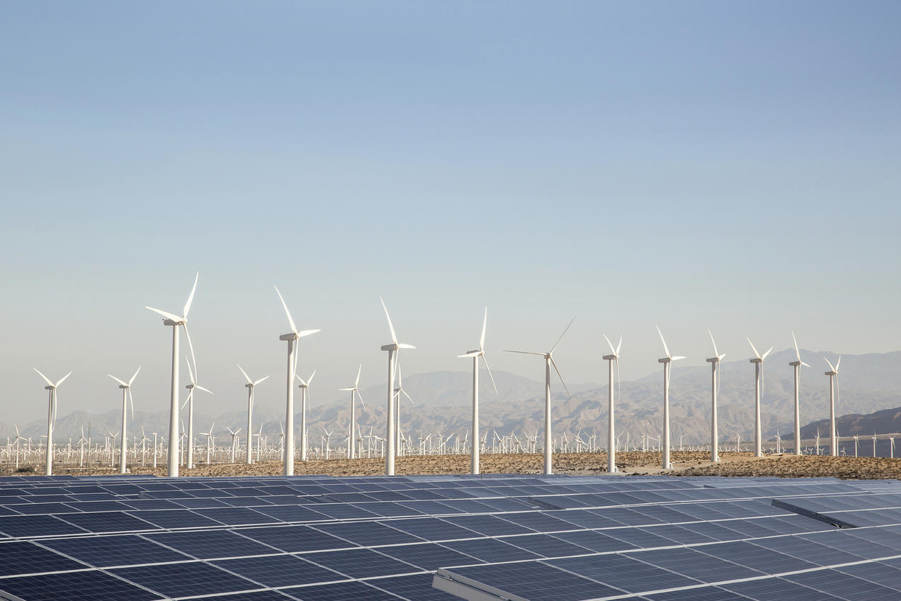 How does Egypt plan to produce 42% of its electricity from renewables by 2035?